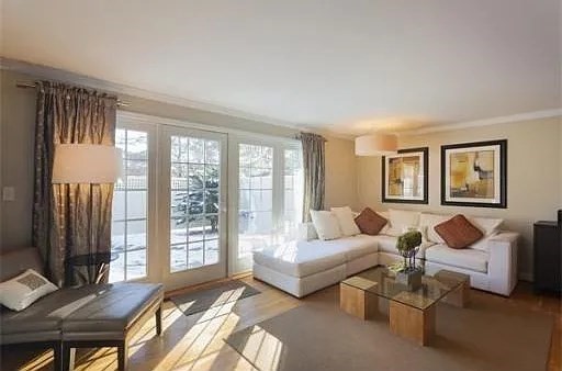 11 Oak Street, Unit 2 Wellesley, MA 02482 - Photo 3 of 10