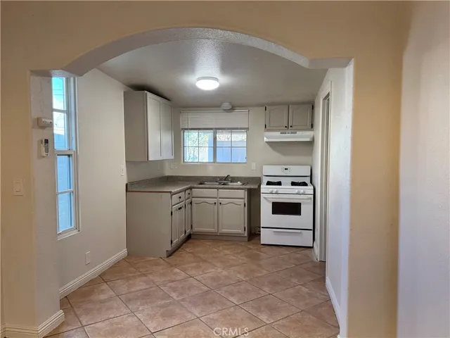 $1,650 | 7757 Boxwood Avenue, Fontana, CA 92336