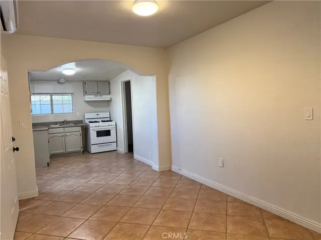 $1,650 | 7757 Boxwood Avenue, Fontana, CA 92336