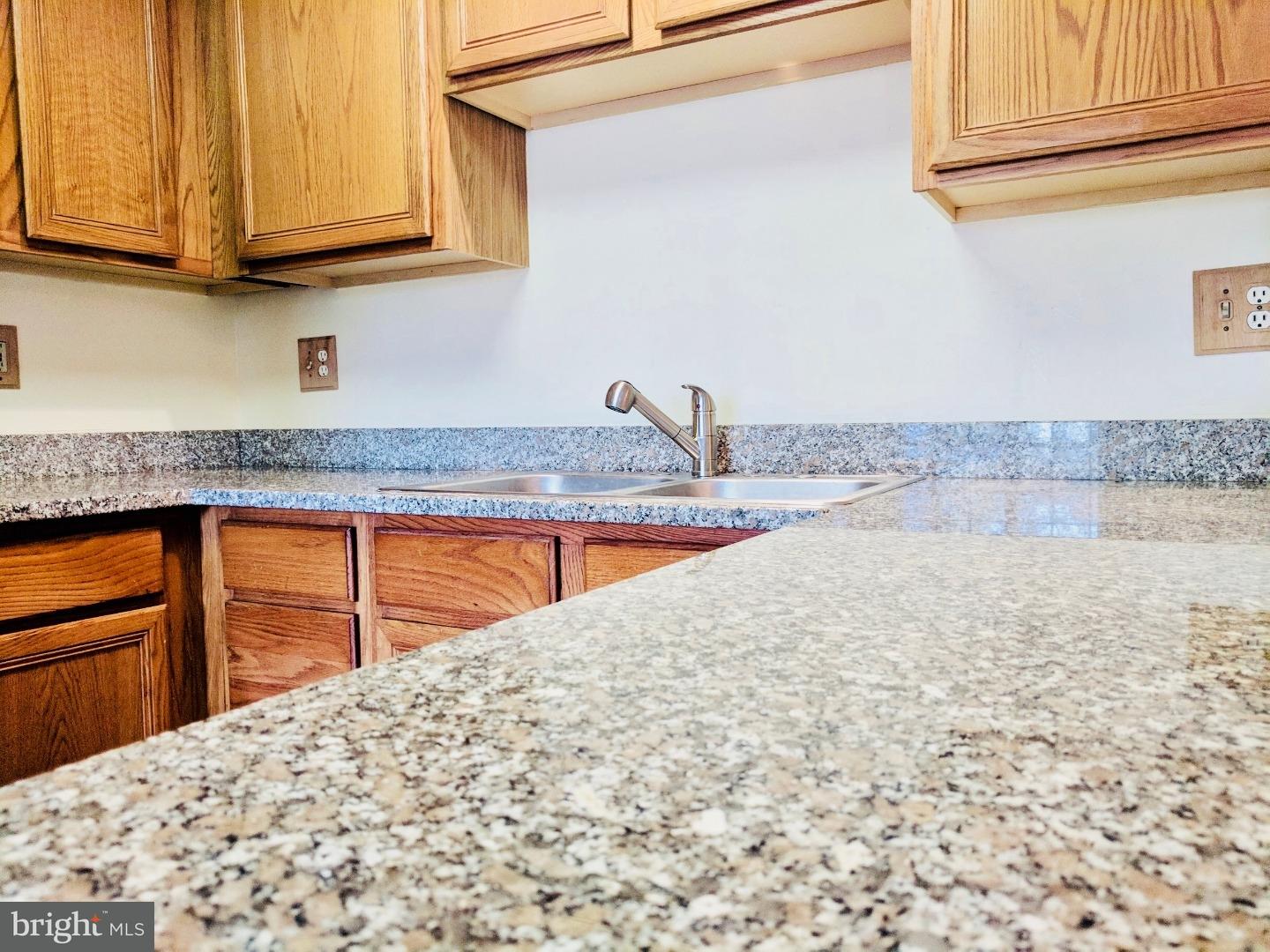 313 Brickhouse Road Princeton, NJ 08540 - Photo 7 of 20