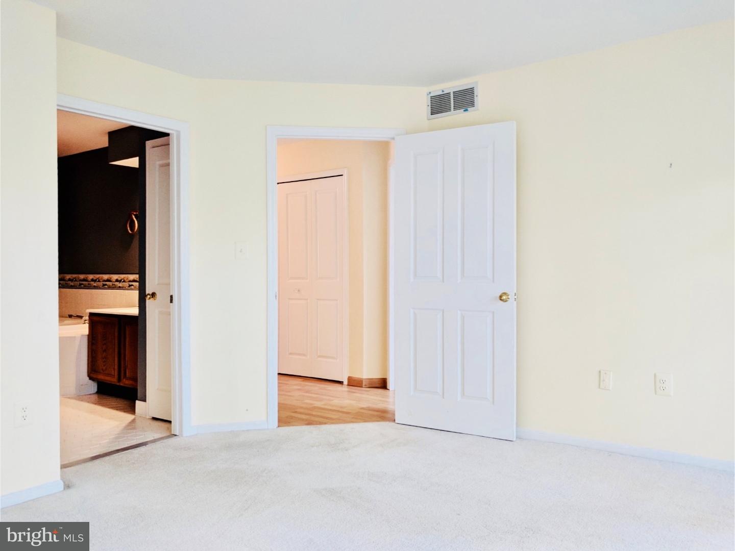 313 Brickhouse Road Princeton, NJ 08540 - Photo 8 of 20
