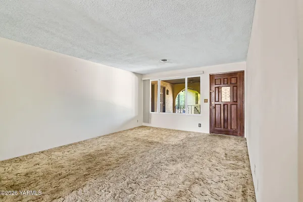 $159,000 | 703 South 38th Avenue, Unit 8, Yakima, WA 98902