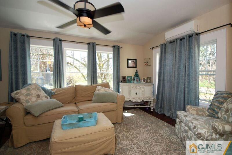 202 Ashland Road Middlesex, NJ 08846 - Photo 9 of 22 Gallery Image 9