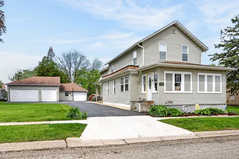 162 Park Street, Hampshire, IL 60140