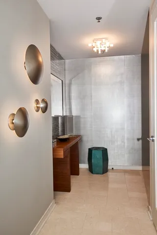 $2,000,000 | 580 Washington Street, Unit 302, Boston, MA 02111