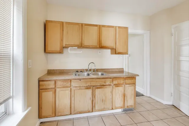 $485,000 | 5928 West Walton Street, Chicago, IL 60651