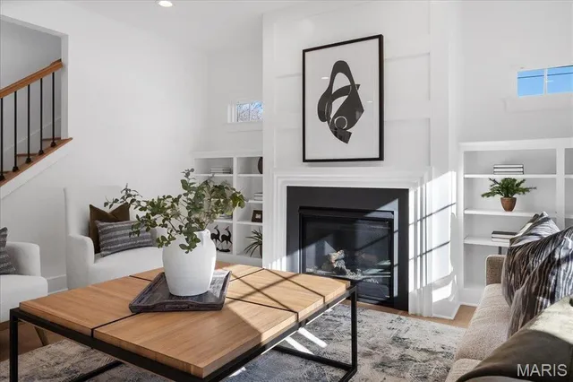 $832,000 | 2904 Collier Avenue, Brentwood, MO 63144