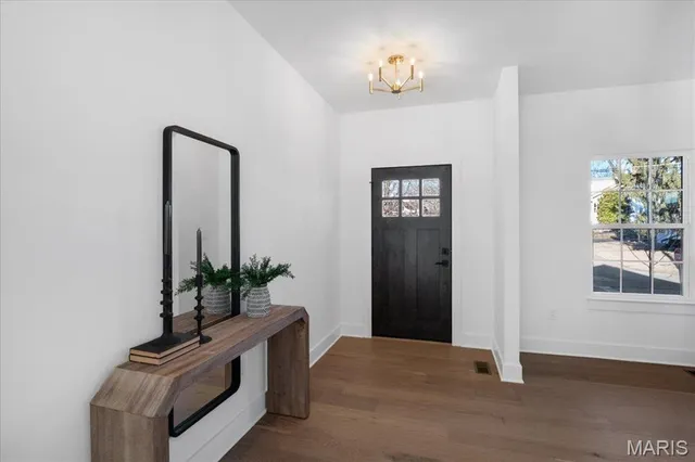 $832,000 | 2904 Collier Avenue, Brentwood, MO 63144