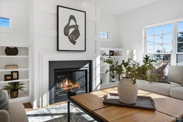 $832,000 | 2904 Collier Avenue, Brentwood, MO 63144