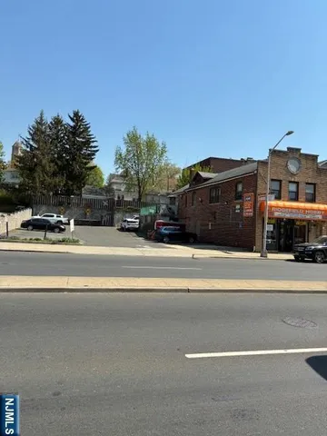 $699,000 | 510 Broad Avenue, Ridgefield, NJ 07657