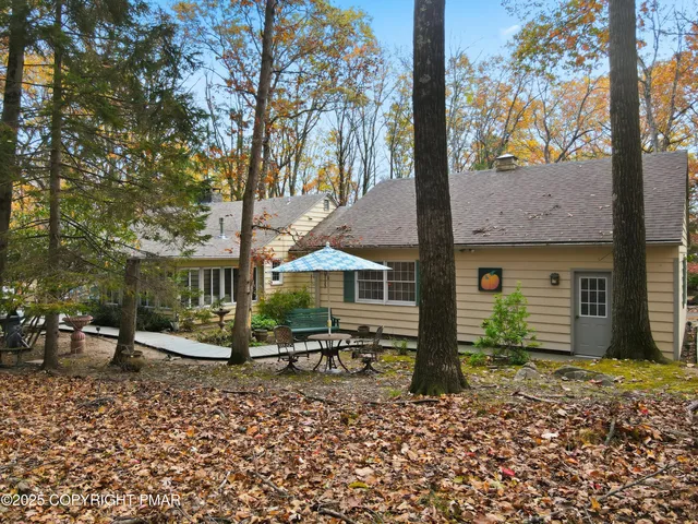 $499,000 | 519 Pheasant Lane, Cresco, PA 18326