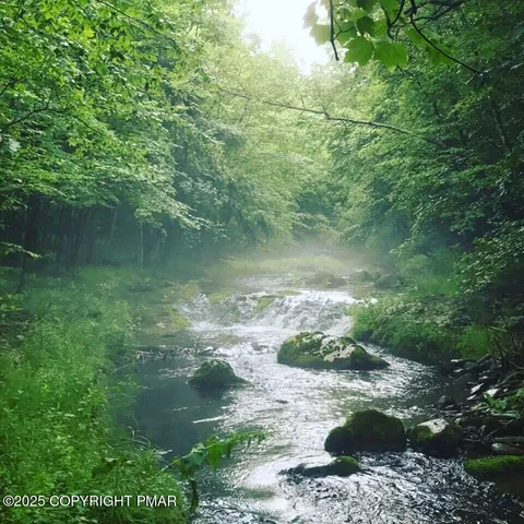 $499,000 | 519 Pheasant Lane, Cresco, PA 18326