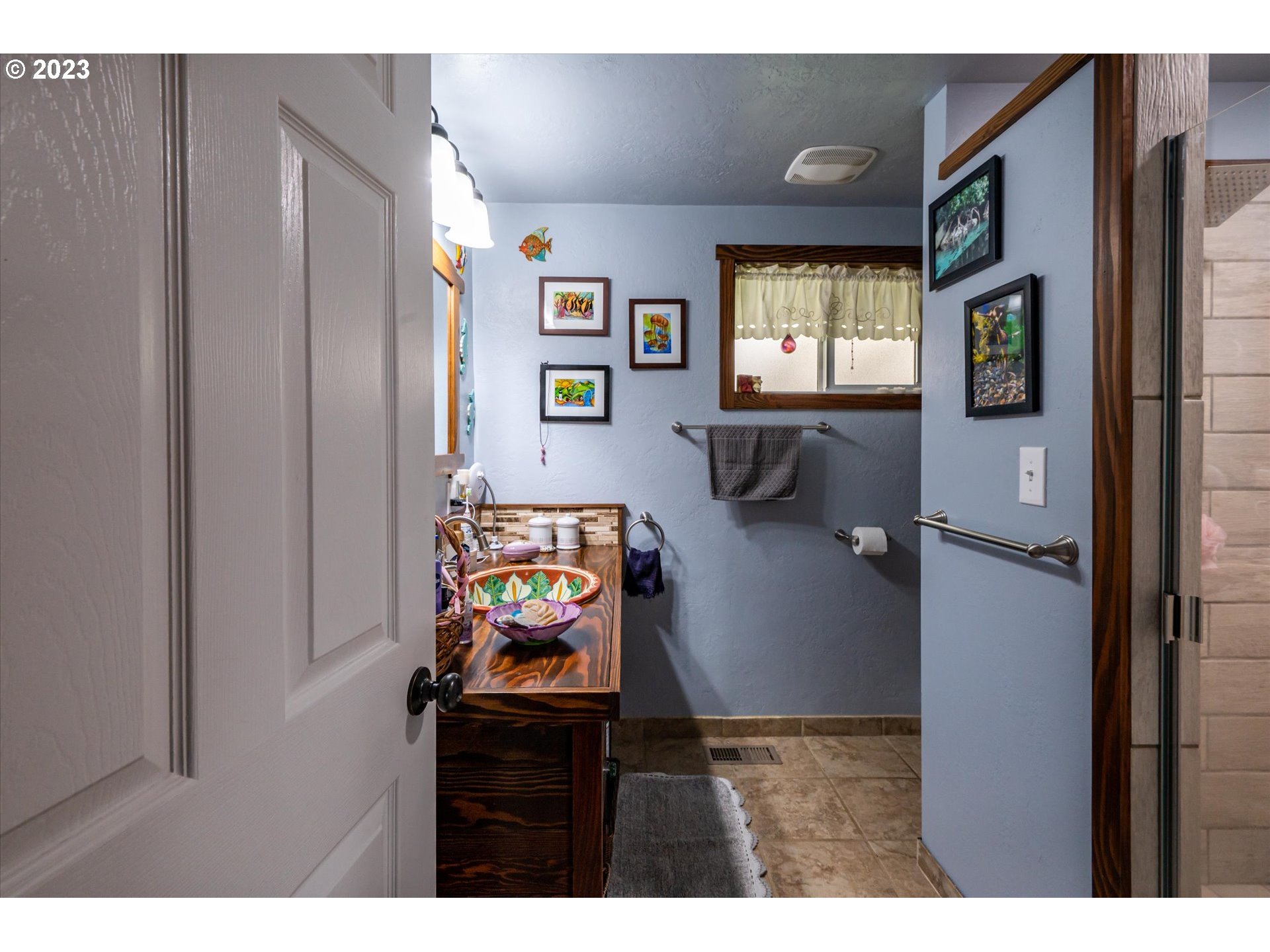 100 South 6th Street Lakeside, OR 97449 - Photo 14 of 42