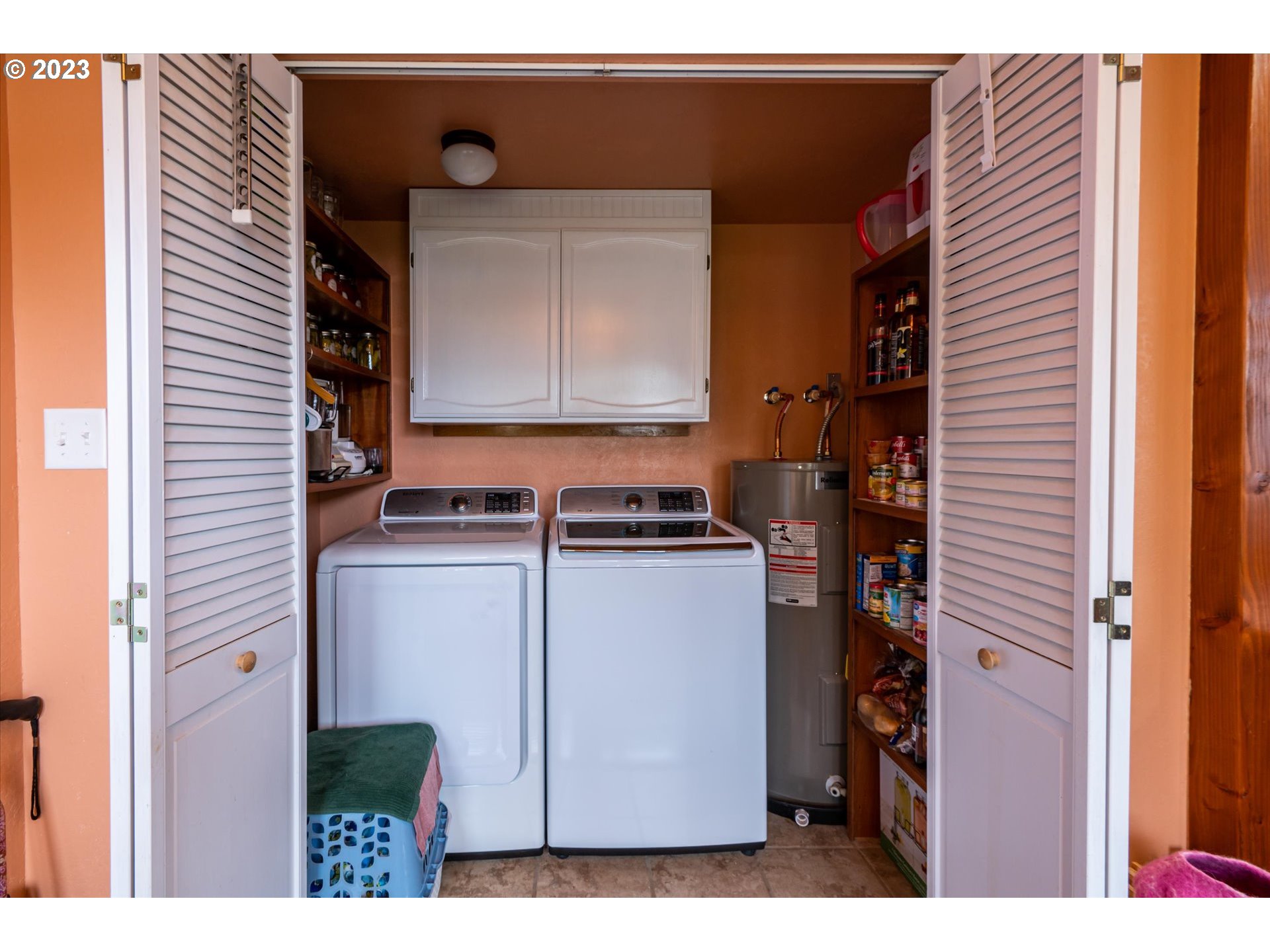 100 South 6th Street Lakeside, OR 97449 - Photo 17 of 42 a utility room with closet