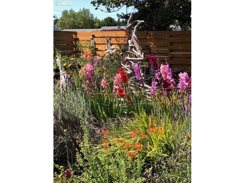 100 South 6th Street Lakeside, OR 97449 - Photo 32 of 42 a view of a outdoor space