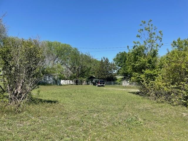 604 Goshen Road Springtown, TX 76082 - Photo 2 of 5