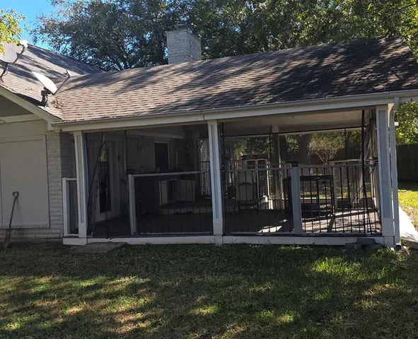 $300,000 | 8626 Berry Vine Drive, Houston, TX 77489