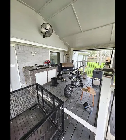 $300,000 | 8626 Berry Vine Drive, Houston, TX 77489