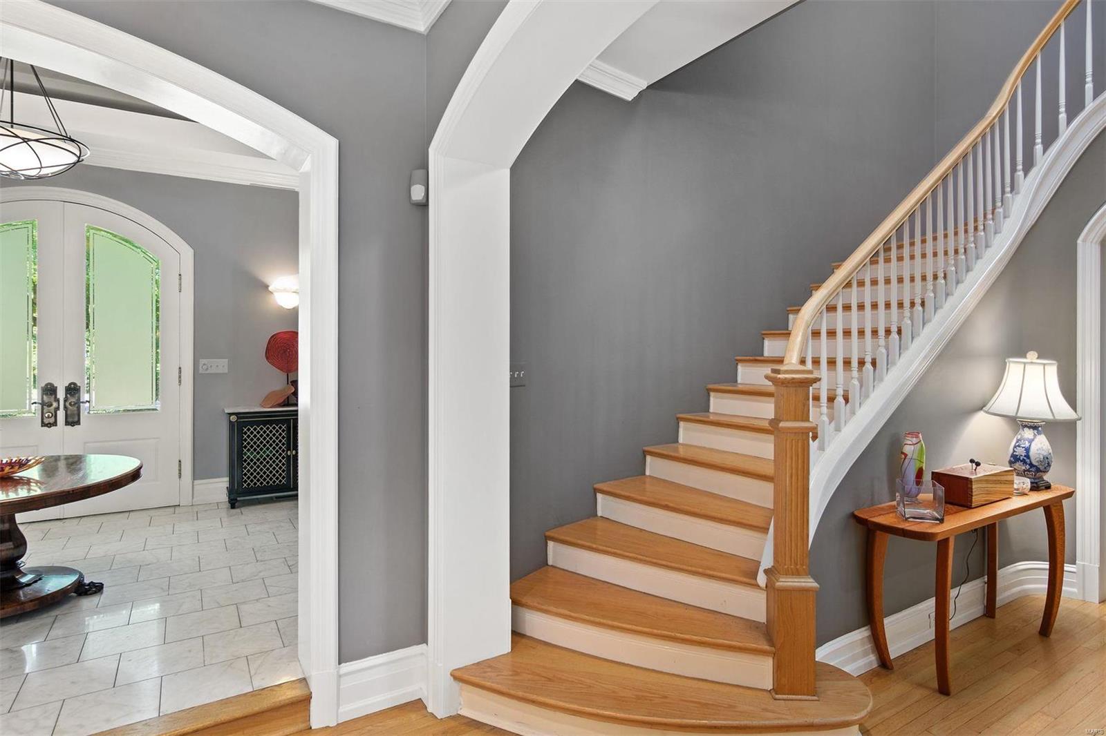 2038 North Geyer Road Frontenac, MO 63131 - Photo 6 of 33 Gallery Image 6