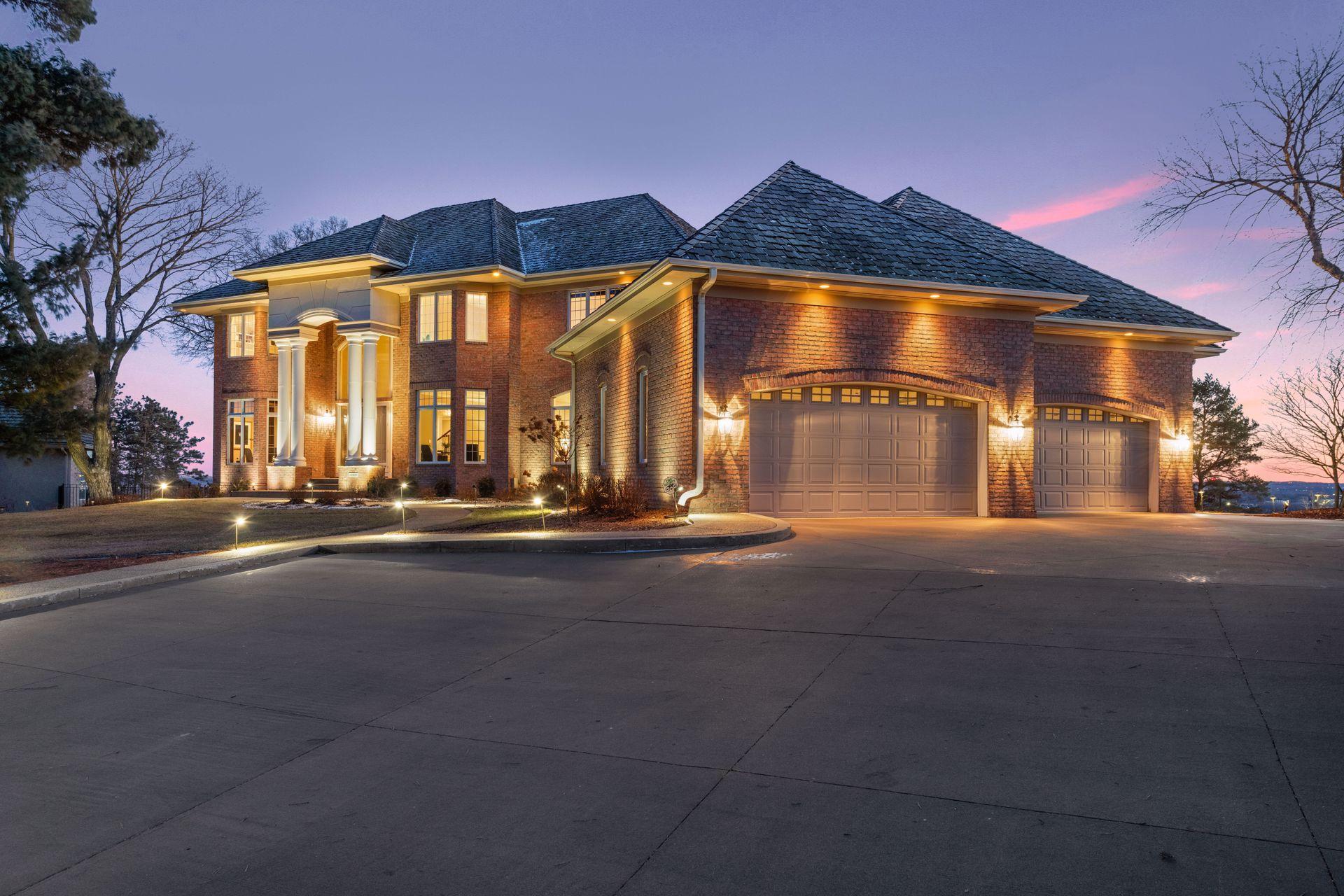 11039 Bell Oaks Estate Road Eden Prairie, MN 55347 - Photo 1 of 46 Gallery Image 1