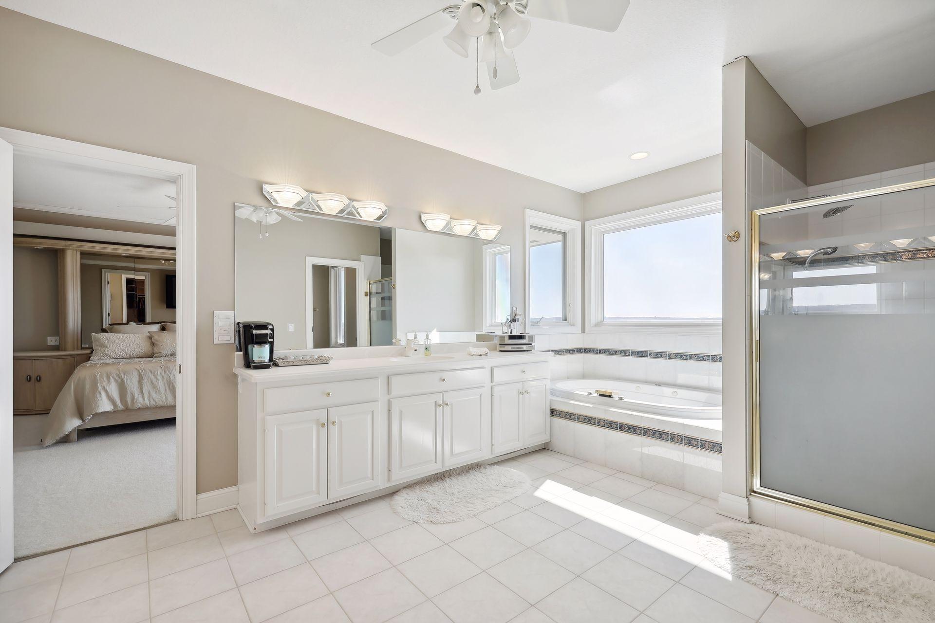 11039 Bell Oaks Estate Road Eden Prairie, MN 55347 - Photo 23 of 46 Gallery Image 23
