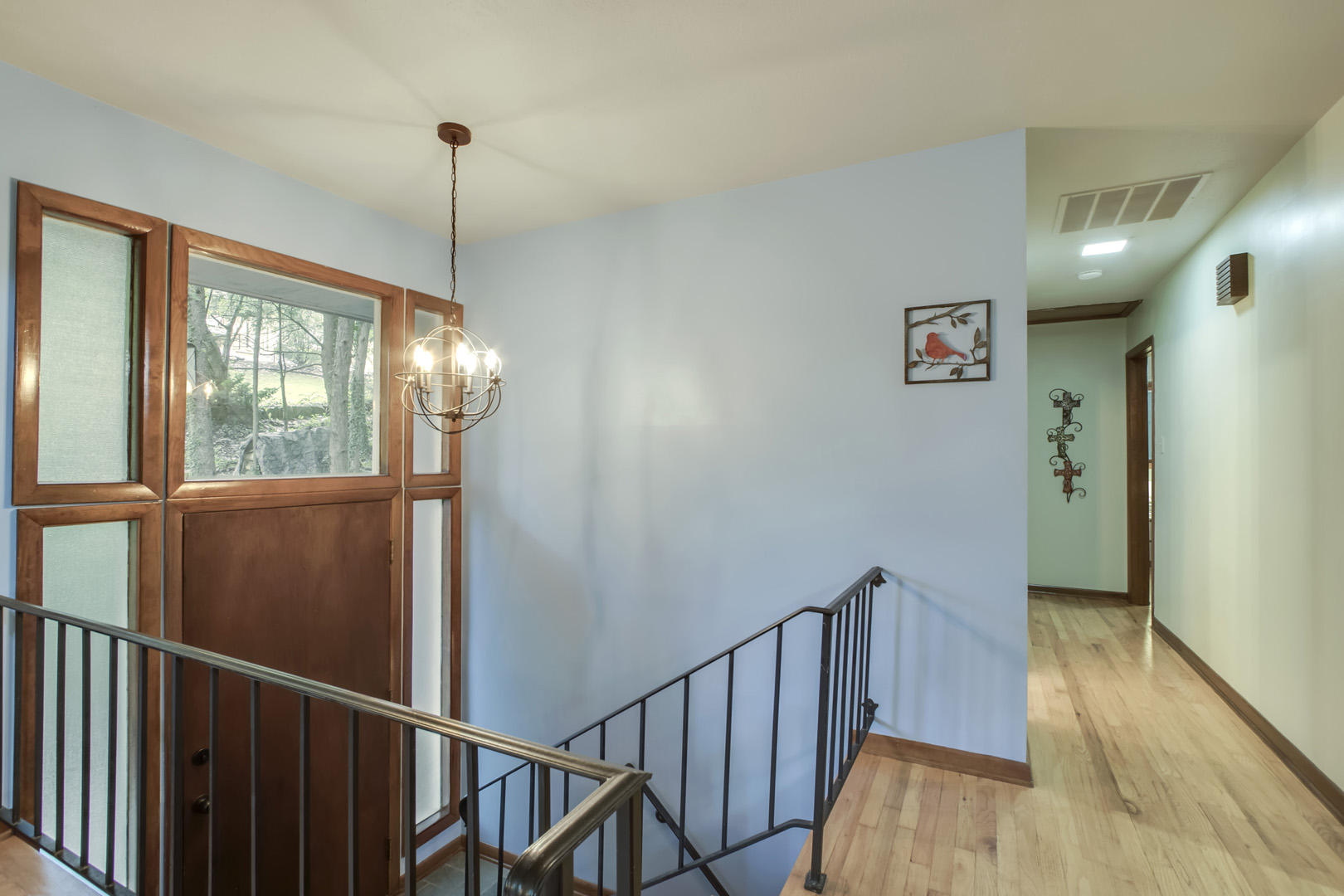 148 Nebraska Avenue Oak Ridge, TN 37830 - Photo 22 of 40 18_NebraskaAvenue_148_Entry-MainHall