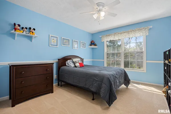 $450,000 | 5408 West Fieldstone Drive, Peoria, IL 61615