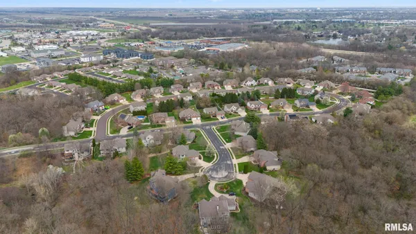 $450,000 | 5408 West Fieldstone Drive, Peoria, IL 61615