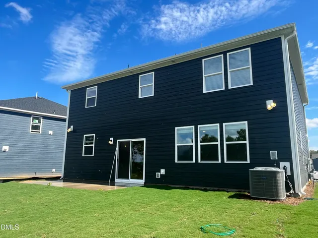 $396,573 | 23 Chestnut Oak Lane, Lillington, NC 27546