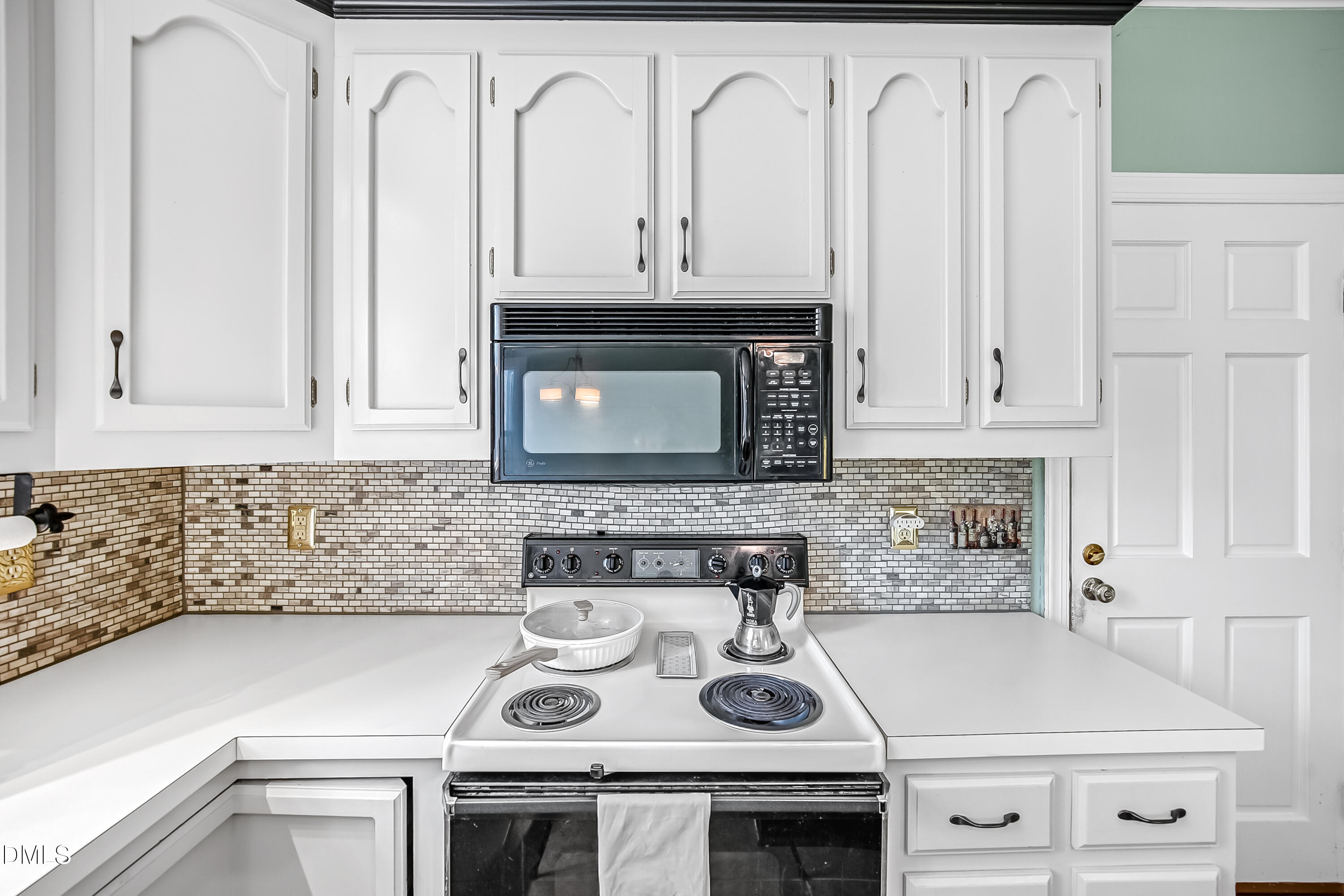 12204 Warwickshire Way Raleigh, NC 27613 - Photo 20 of 50 DSC07316_7_8