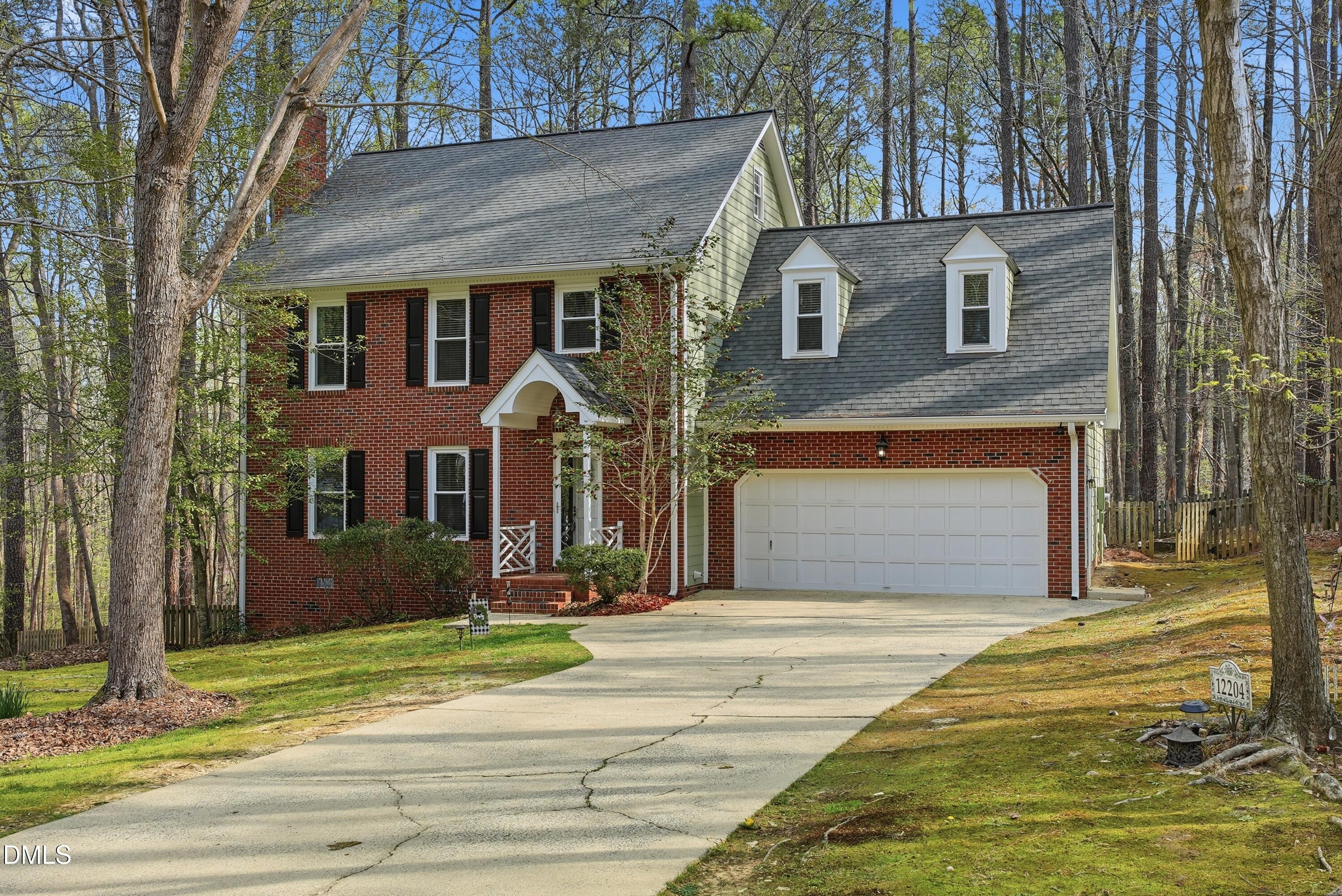 12204 Warwickshire Way Raleigh, NC 27613 - Photo 2 of 50 DSC07488