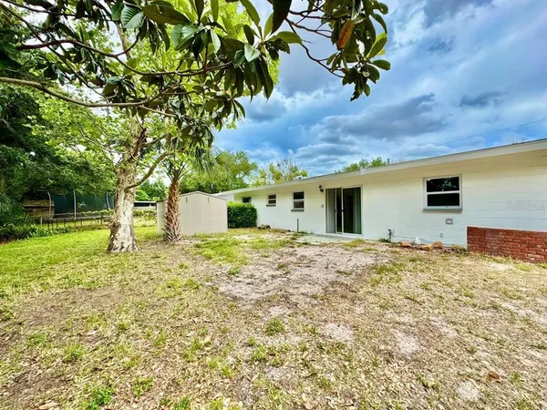 $2,100 | 10932 104th Avenue, Largo, FL 33778