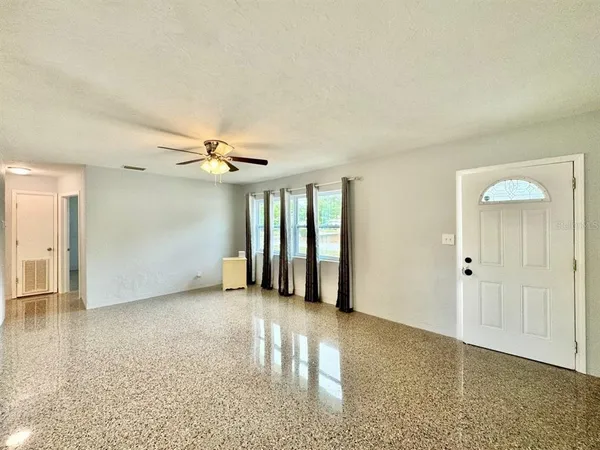 $2,100 | 10932 104th Avenue, Largo, FL 33778
