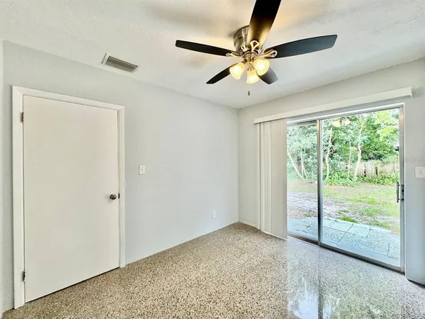 $2,100 | 10932 104th Avenue, Largo, FL 33778