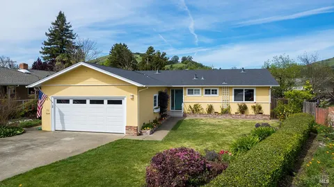 $1,199,000 | 10 St John Court, Novato, CA 94947