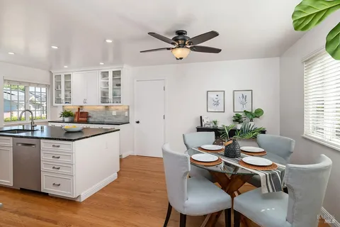 $1,199,000 | 10 St John Court, Novato, CA 94947