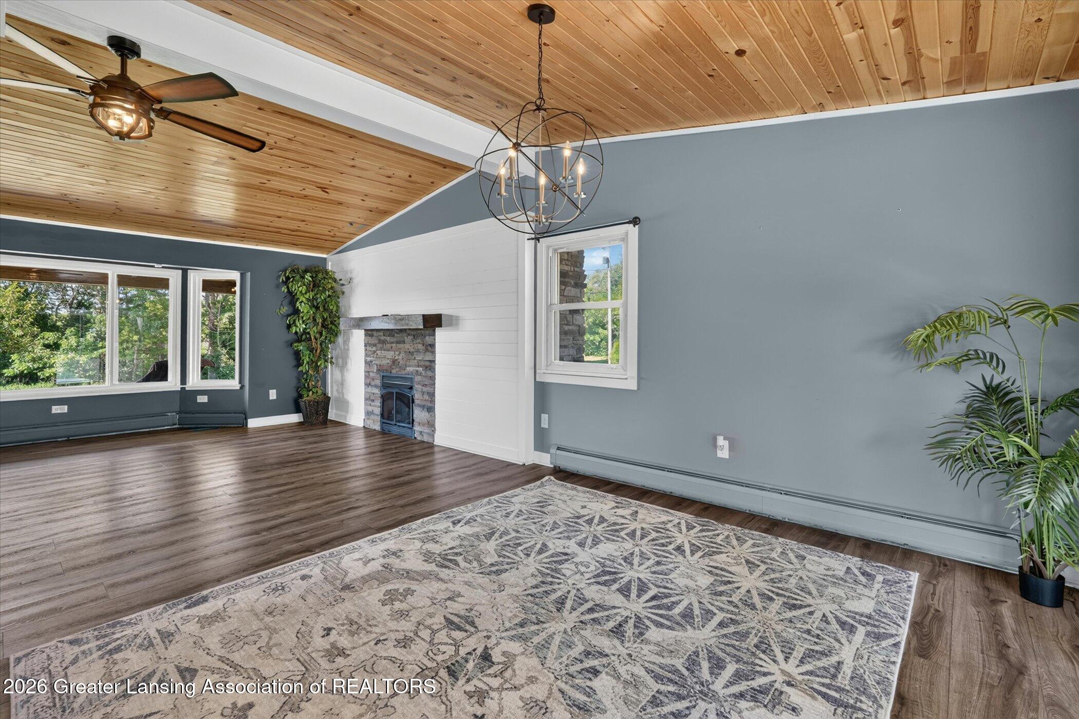 1434 Petts Road Fenton, MI 48430 - Photo 11 of 74 Dining room