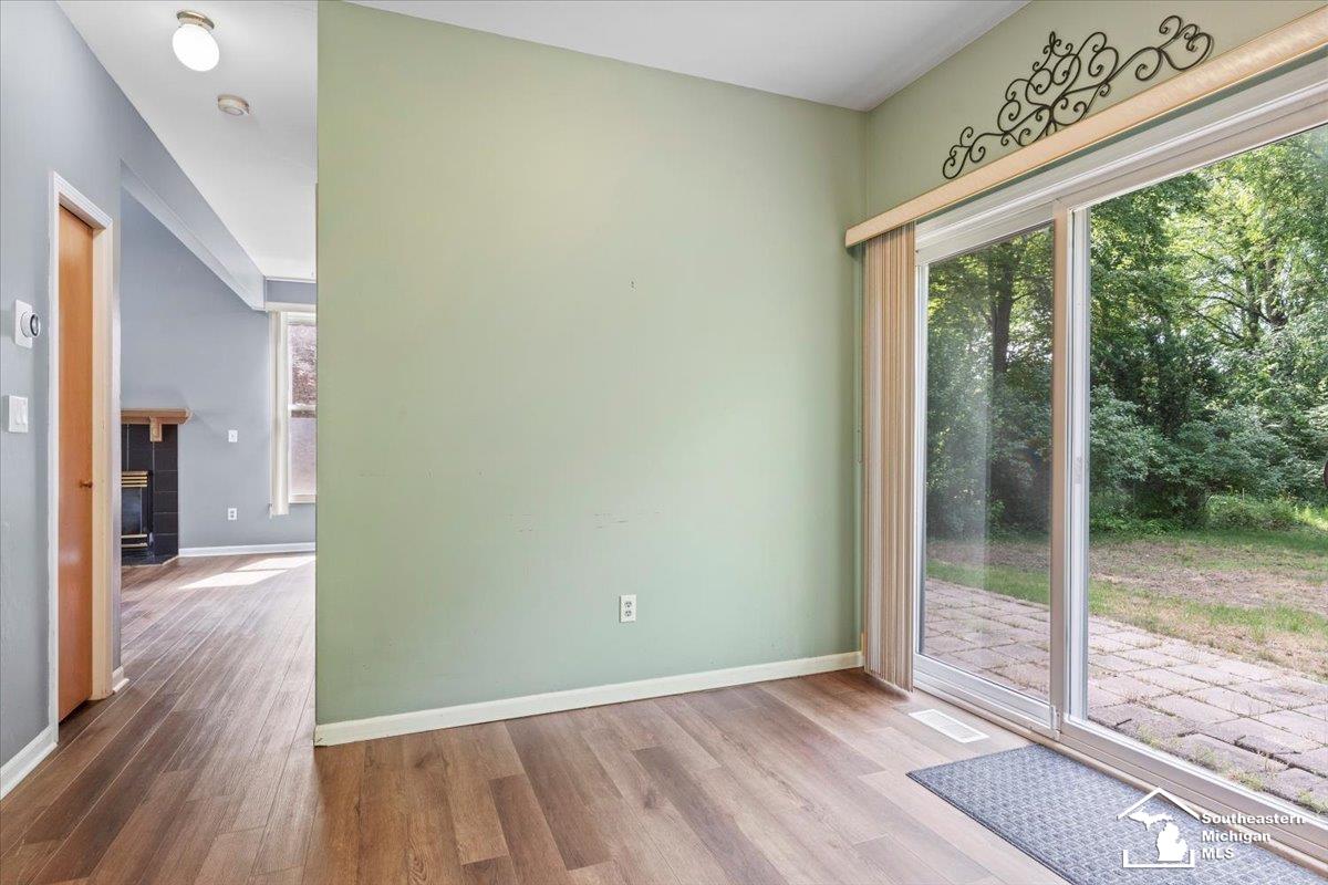 26201 King Road Romulus, MI 48174 - Photo 10 of 30