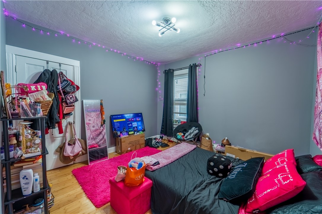 208 Sabin Street Pawtucket, RI 02860 - Photo 8 of 31