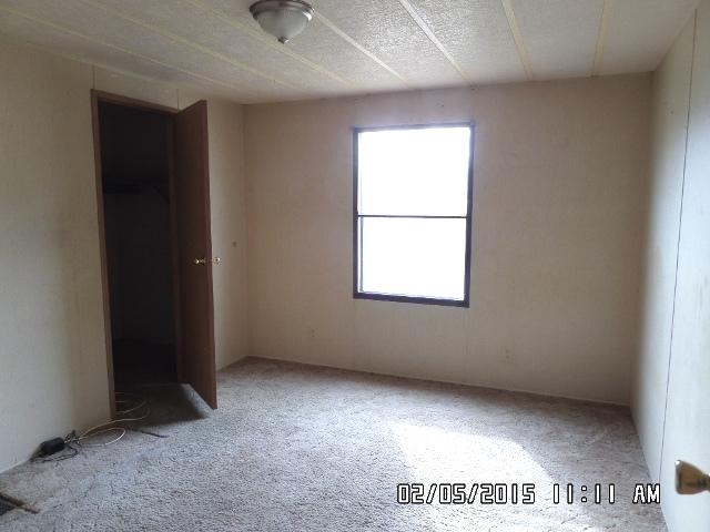 83 Barn Road Penhook, VA 24137 - Photo 2 of 10 83br3v1U