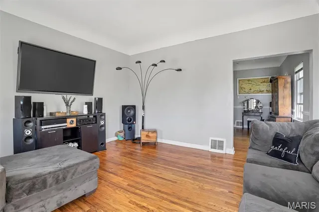 $79,999 | 135 East Holden Avenue, St. Louis, MO 63125