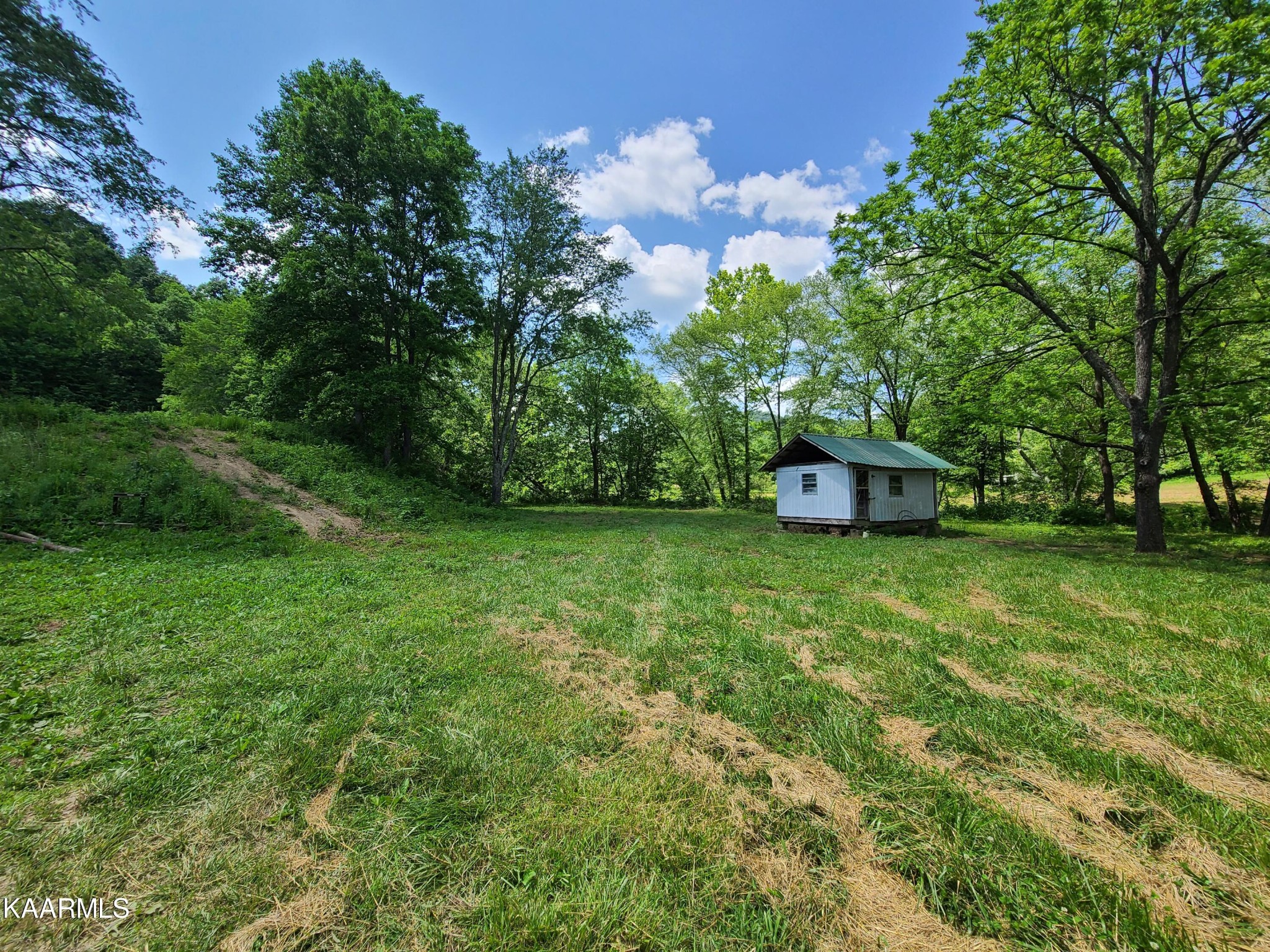 5090 Buffalo Road Oneida, TN 37841 - Photo 12 of 13 Gallery Image 12