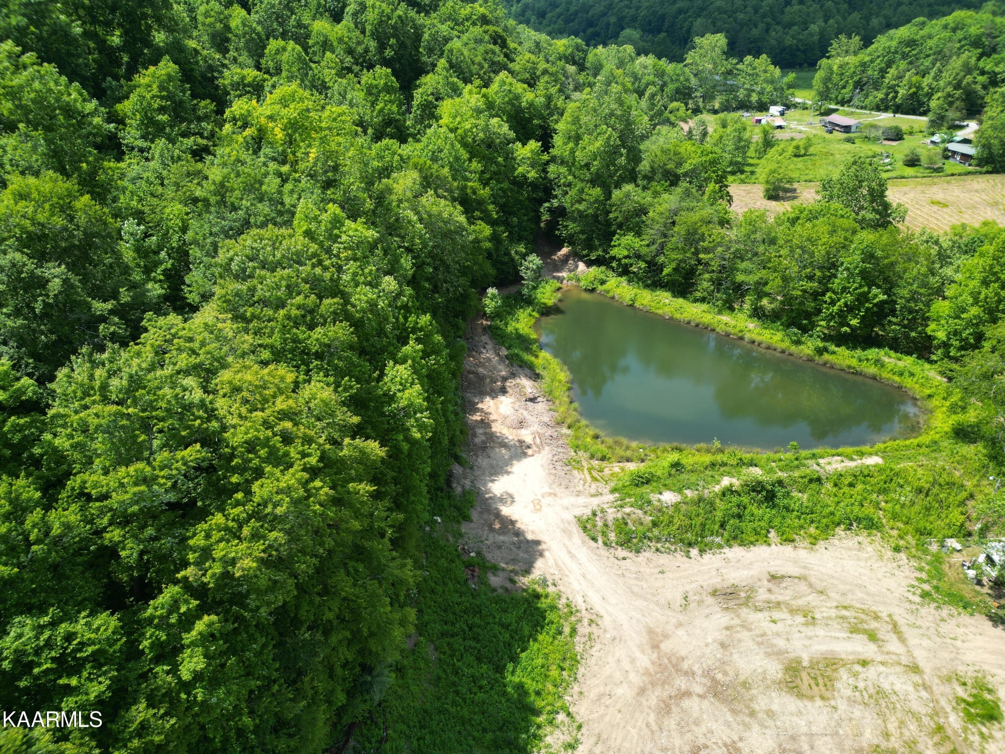 5090 Buffalo Road Oneida, TN 37841 - Photo 5 of 13 Gallery Image 5
