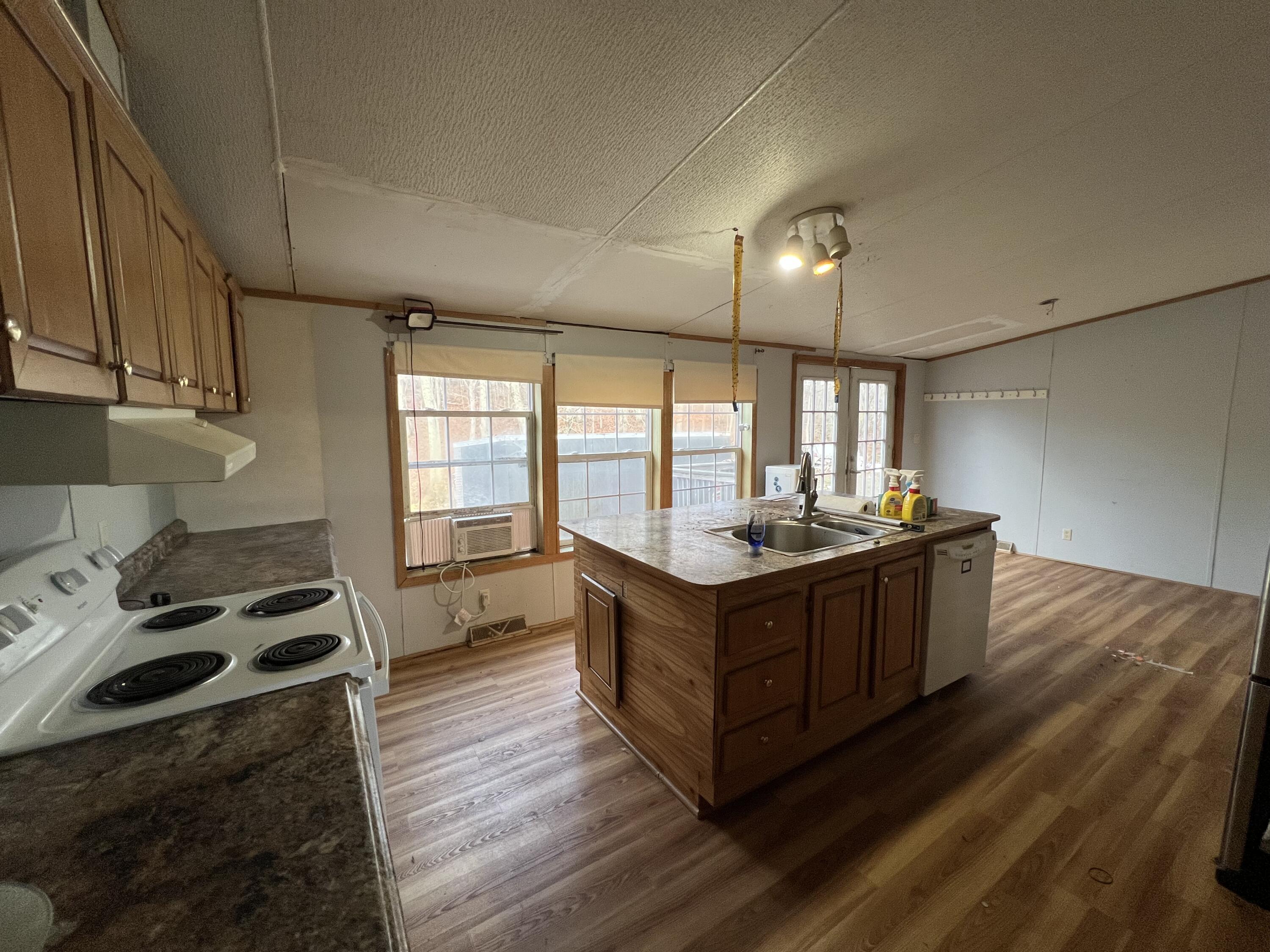 90 Come Spring Lane Warren, ME 04864 - Photo 5 of 26 IMG_8352