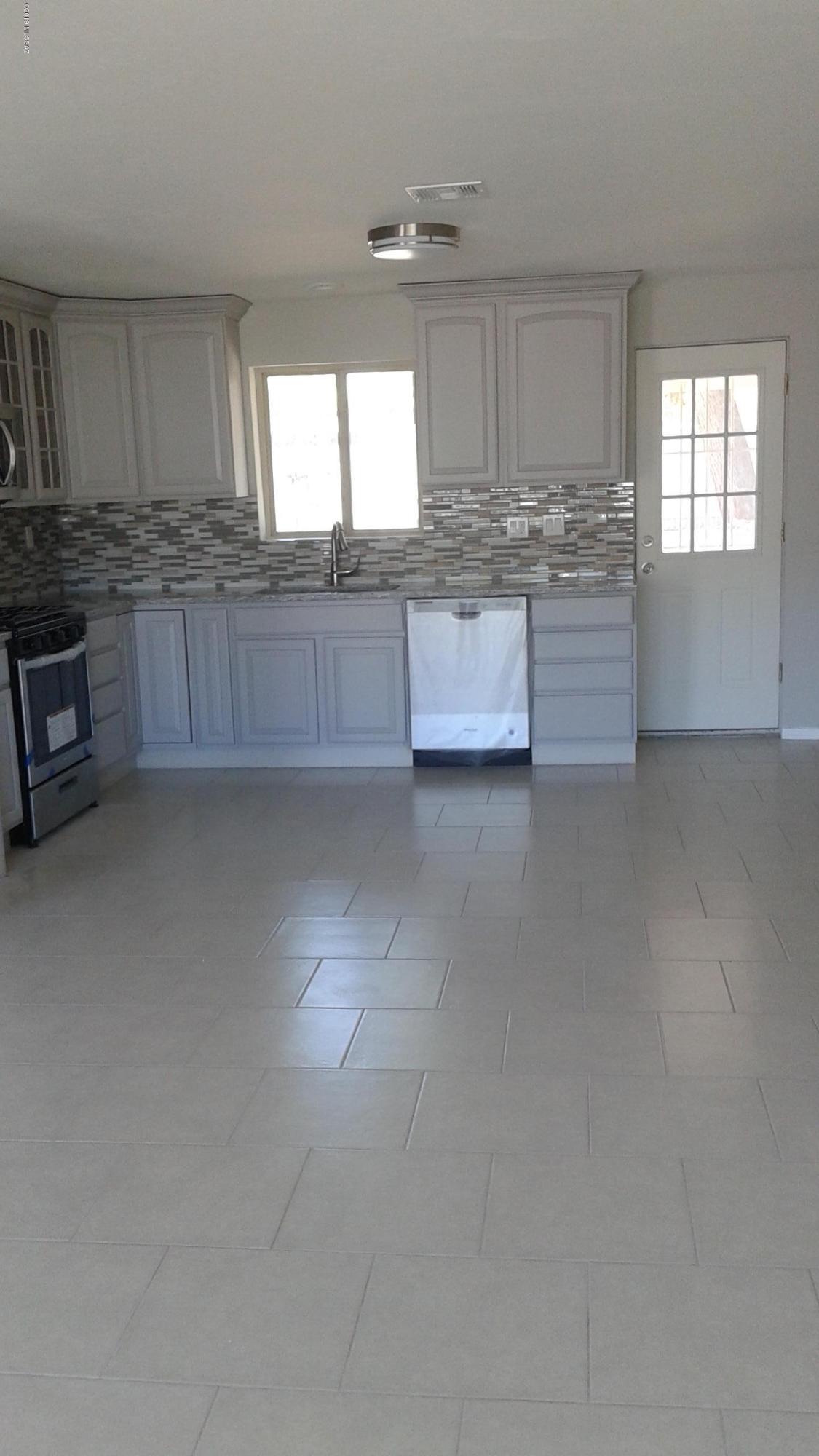 3940 East Kleindale Road Tucson, AZ 85712 - Photo 11 of 41 Gallery Image 11