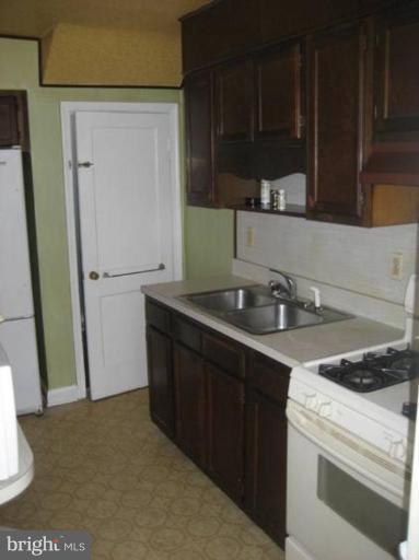 207 Riverthorn Road Middle River, MD 21220 - Photo 4 of 8