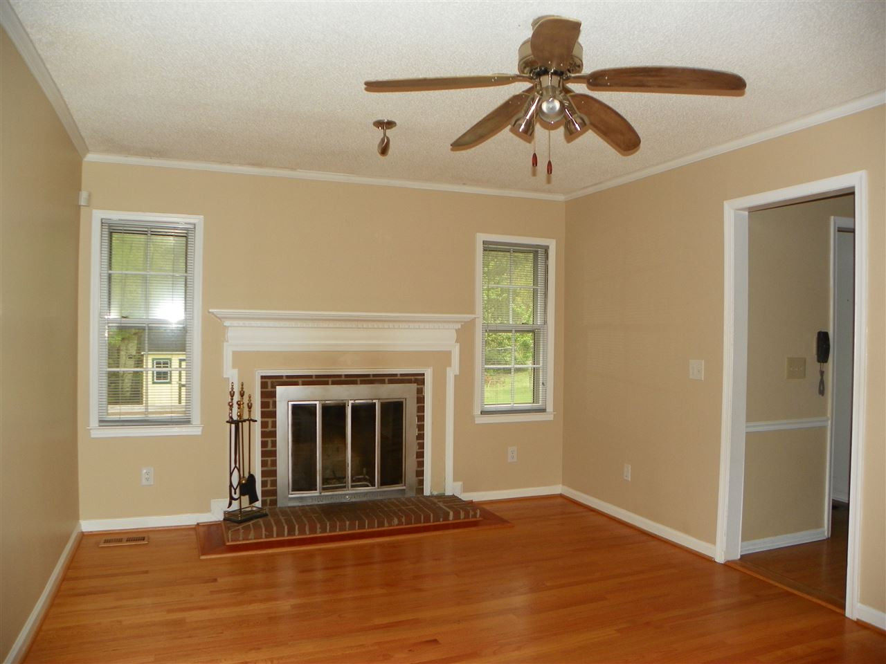 5115 McCormick Road Durham, NC 27713 - Photo 5 of 11 Family Room