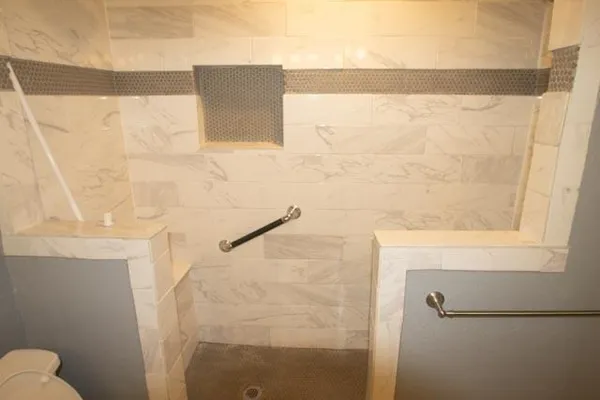 $2,095 | 109 Simmons Loop, Van Alstyne, TX 75495