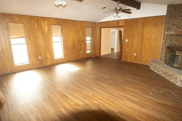 $2,095 | 109 Simmons Loop, Van Alstyne, TX 75495