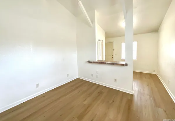 $695 | 602 Lovett Avenue, Unit 5, San Antonio, TX 78211